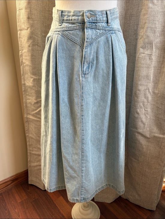 brittania Dresses & Skirts - Vintage Brittania denim maxi skirt size 9/10